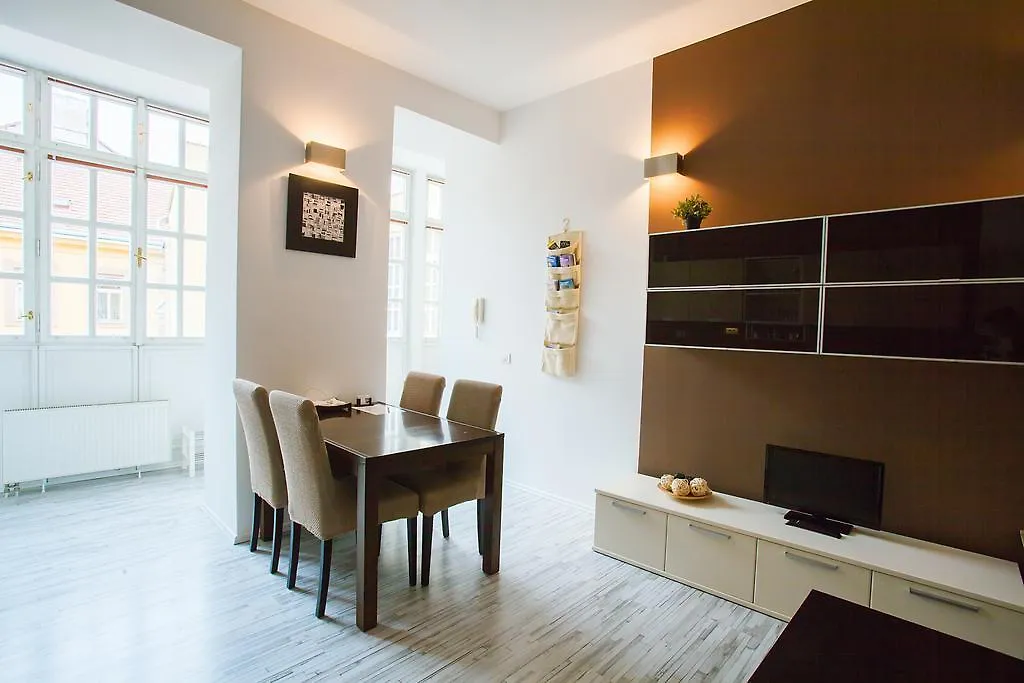 Sunny Apartment In Prague Center Czech Republic